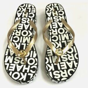 Women's Michael Kors Bedford Platform Wedge Logo Flip Flop Black Gold Size 8